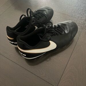 Nike, Soccer cleats, size 5.5Y